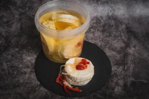 Hermelín v oleji 850g