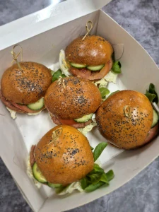 mini burgry s hovězím masem 150g