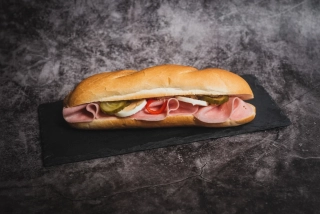 Bageta studentská salámová 180 g